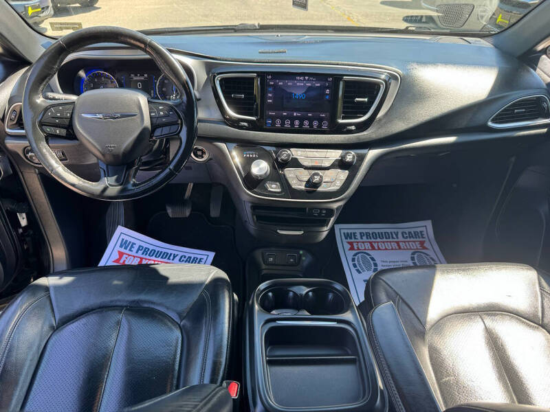 2019 Chrysler Pacifica Touring L