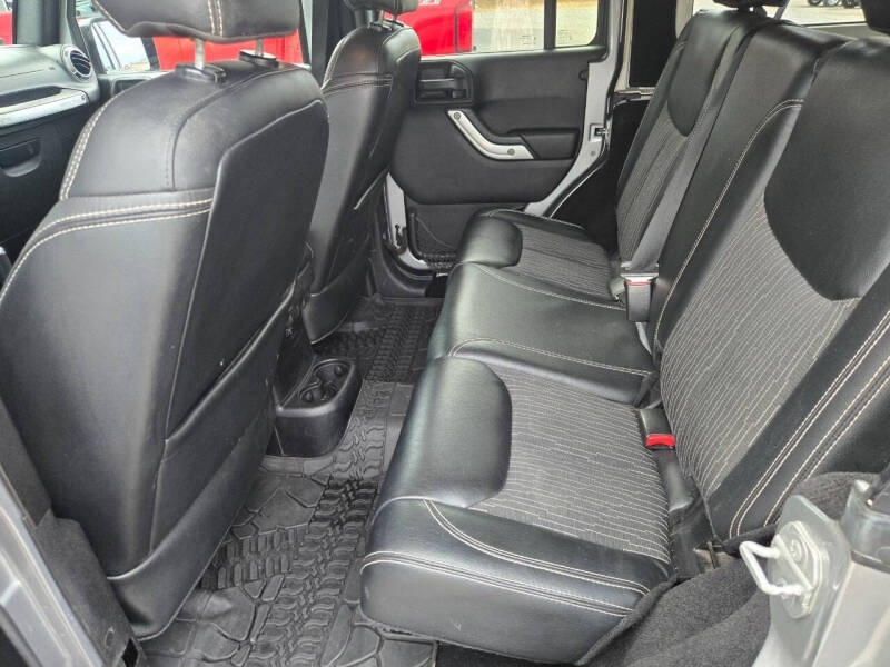 2015 Jeep Wrangler Unlimited Freedom Edition