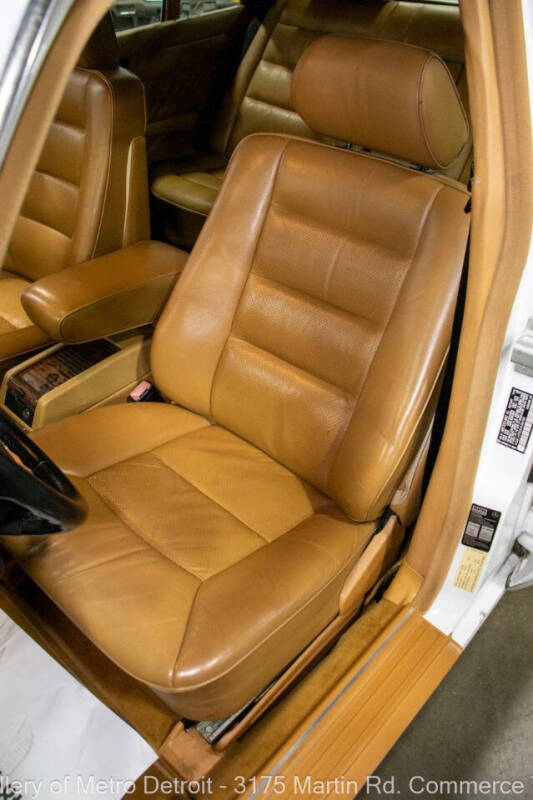 1991 Mercedes-Benz 560-Class 560 SEL