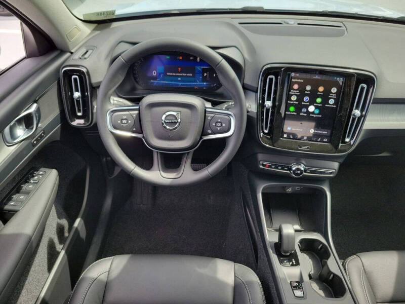 2026 Volvo XC40 B5 Core