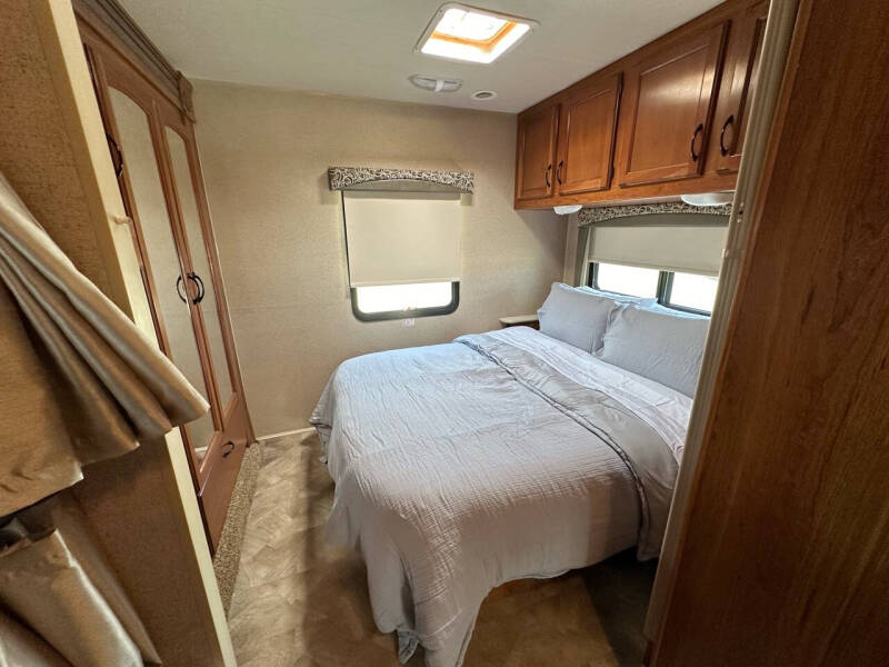 2016 Jayco Redhawk 31 Bunk Beds , LOW MILES