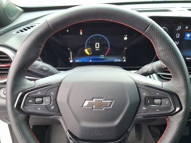 2025 Chevrolet Trax RS