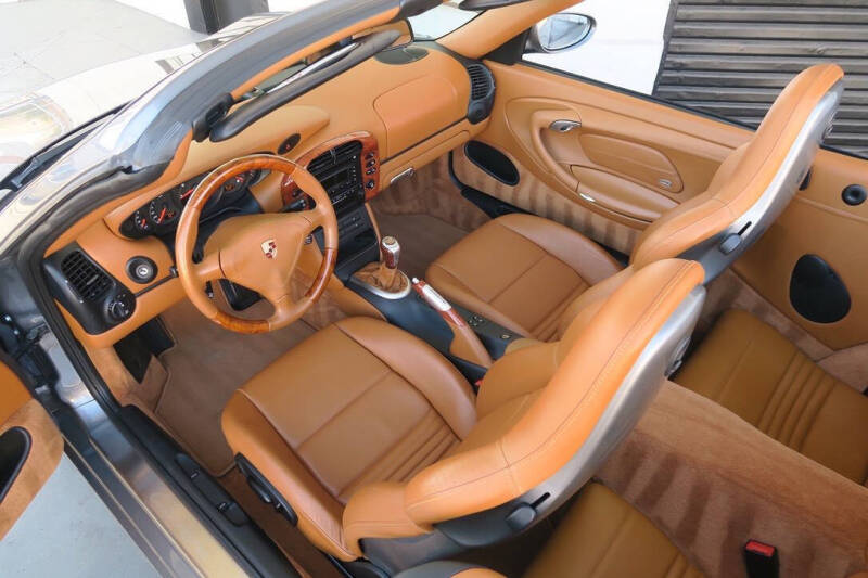 2002 Porsche 911 Carrera