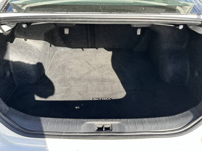 2023 Nissan Altima 2.5 SR