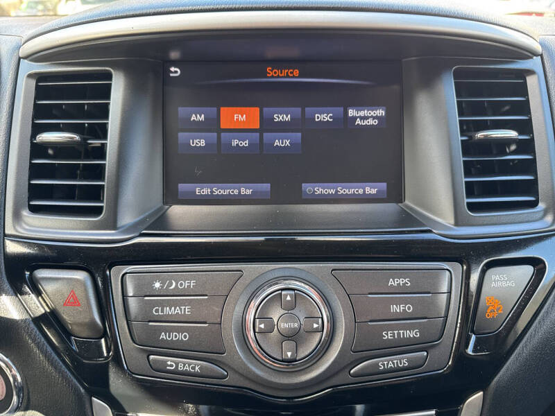 2019 Nissan Pathfinder S