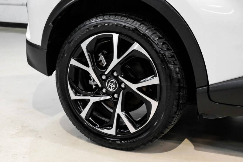 2019 Toyota C-HR XLE