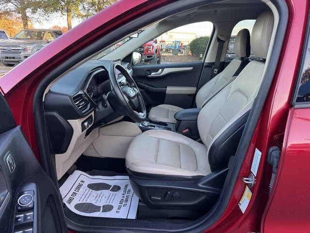 2020 Ford Escape SEL