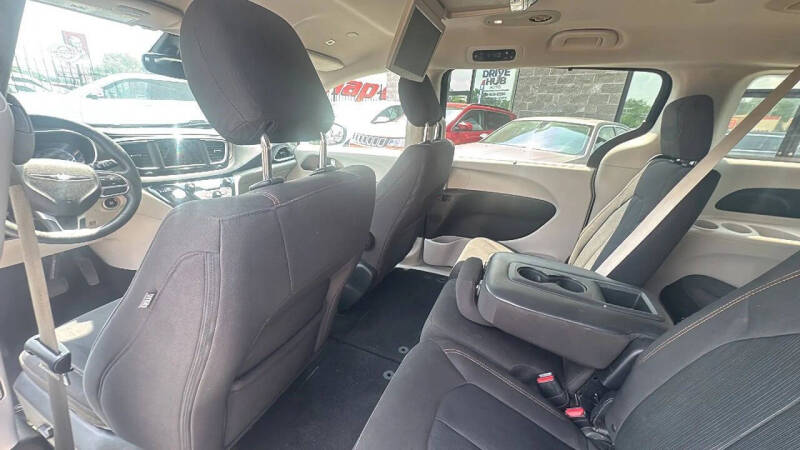 2018 Chrysler Pacifica Touring Plus
