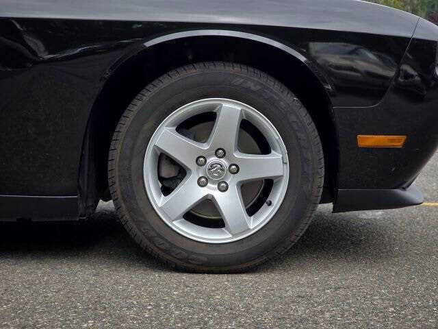 2010 Dodge Challenger SE