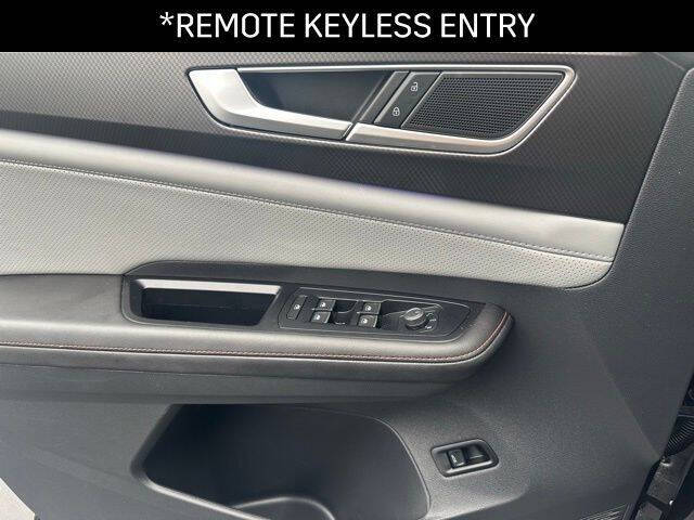 2024 Volkswagen Atlas Peak Edition SE 4Motion