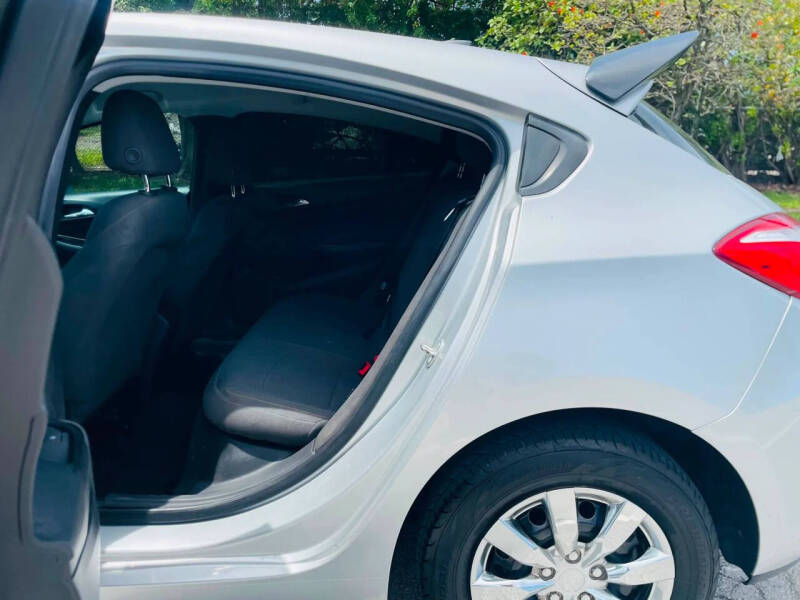 2019 Chevrolet Cruze LS