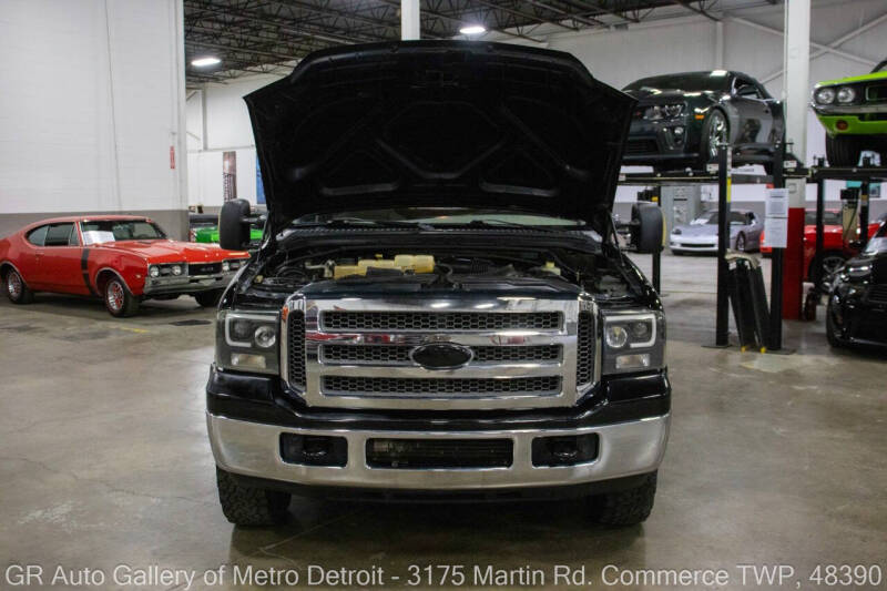 2005 Ford Excursion XLT