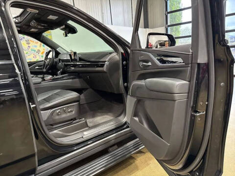 2023 Cadillac Escalade-V ESV
