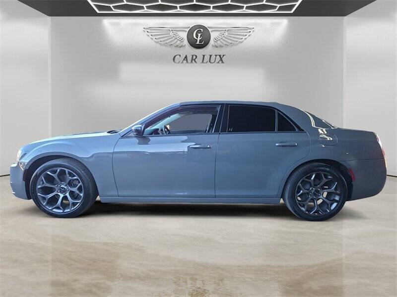 2018 Chrysler 300 Touring