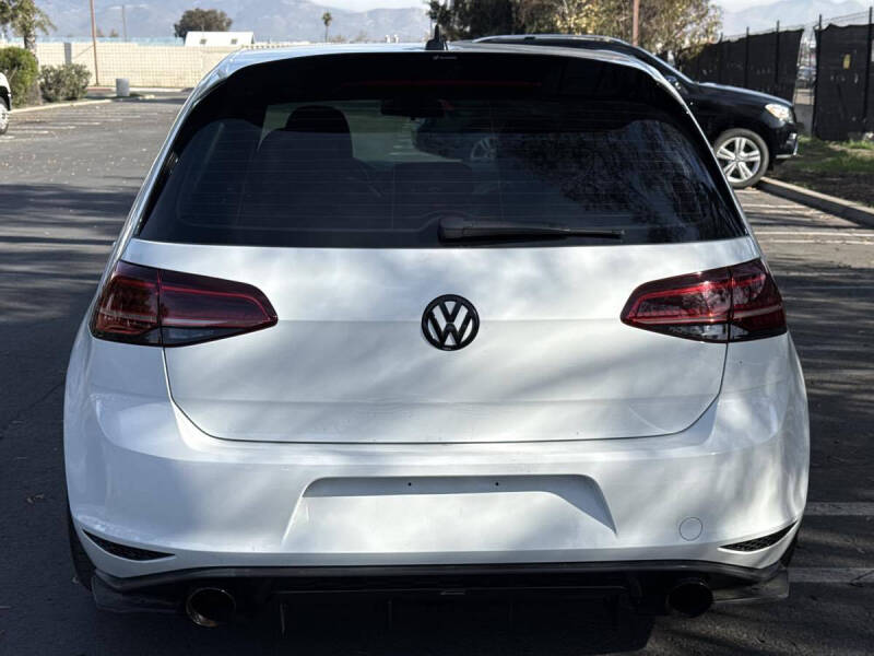 2017 Volkswagen Golf GTI S