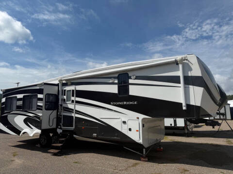 2013 KZ Stoneridge 36' 5th wheel 4 slides