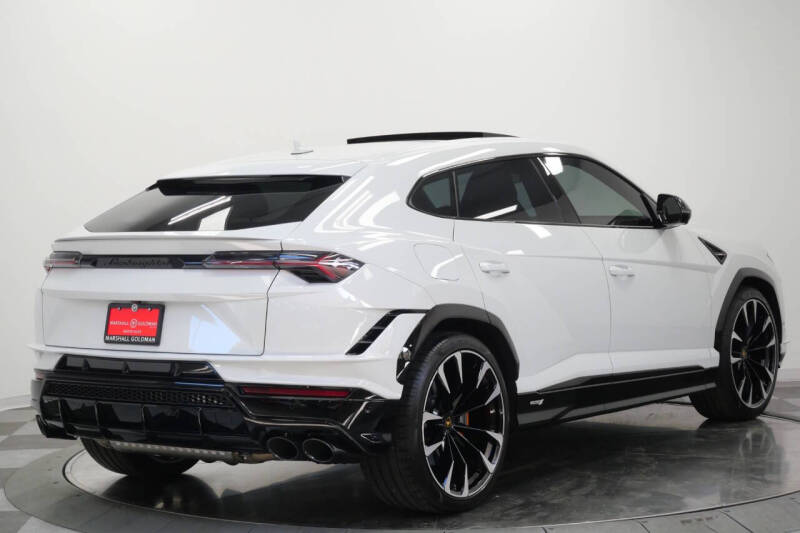 2023 Lamborghini Urus S
