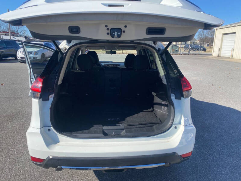 2018 Nissan Rogue SV