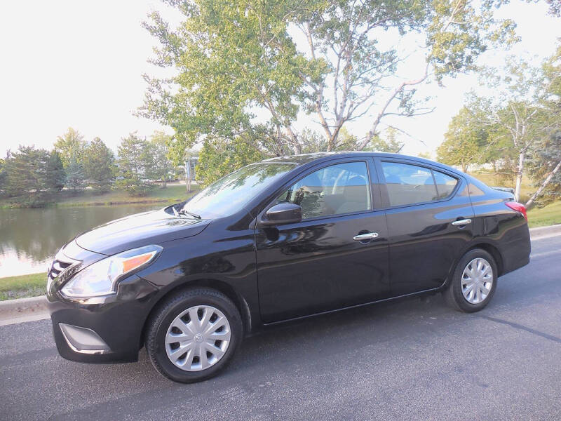 2019 Nissan Versa SV