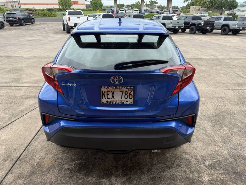 2022 Toyota C-HR XLE