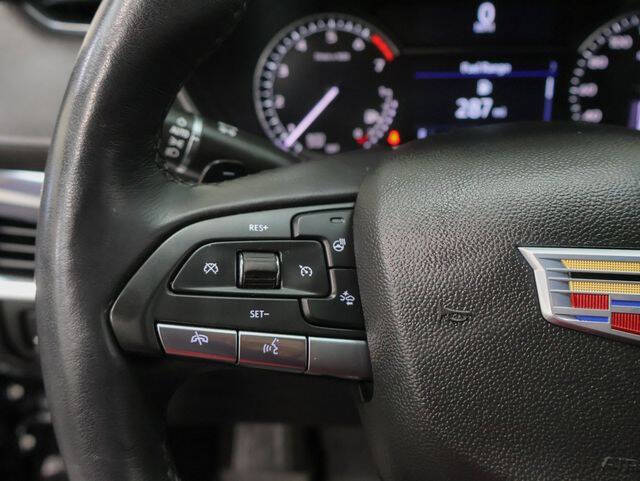 2023 Cadillac XT4 Luxury