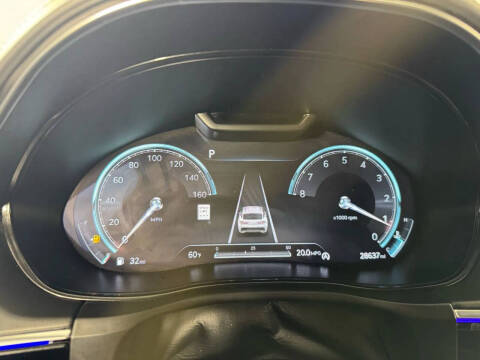 2023 Genesis GV70 2.5T Standard