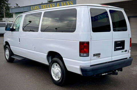 2013 Ford E-Series E-350 SD XLT