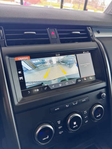 2020 Land Rover Discovery Landmark Edition