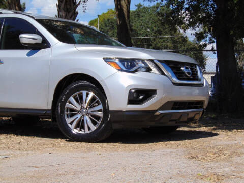 2017 Nissan Pathfinder for sale at Ratchet Motorsports in Gibsonton FL