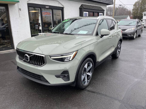 2023 Volvo XC40 for sale at Auto Sales Center Inc in Holyoke MA
