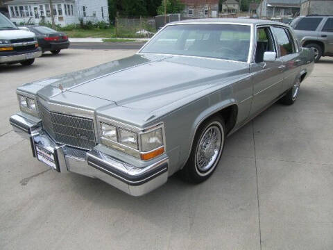 1984 Cadillac DeVille for sale at HALL OF FAME MOTORS in Rittman OH