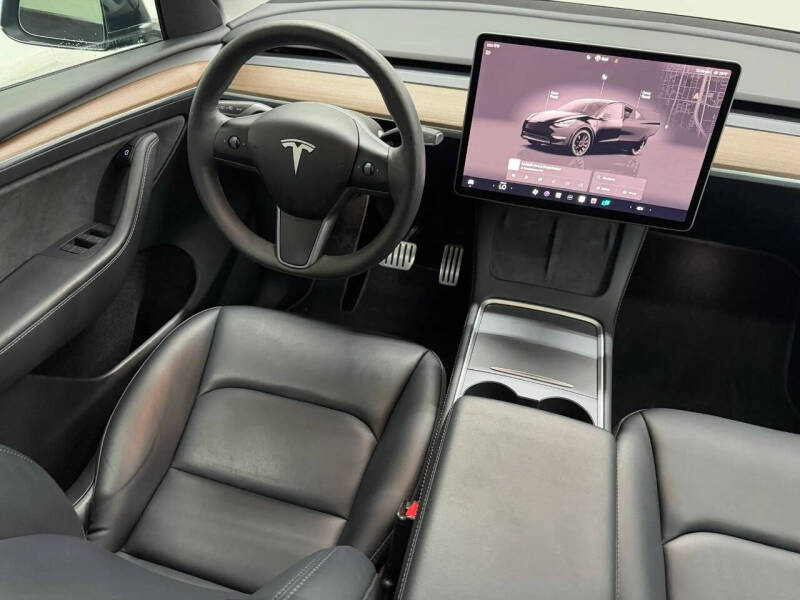 2023 Tesla Model Y Performance