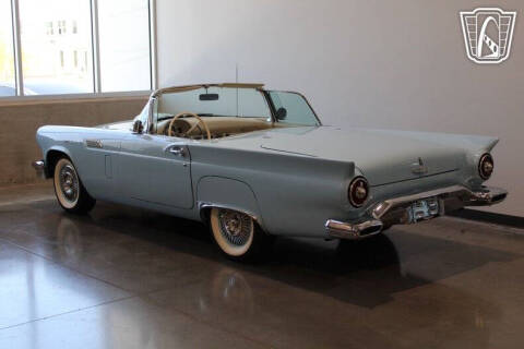 1957 Ford Thunderbird