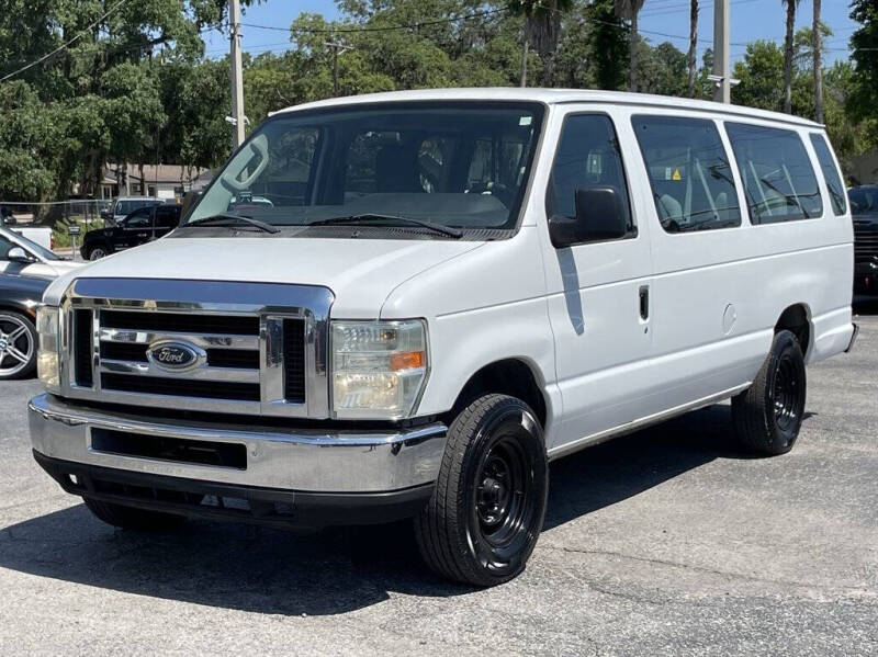 2009 Ford E-Series E-350 SD XLT