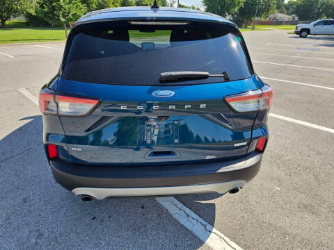 2020 Ford Escape SE