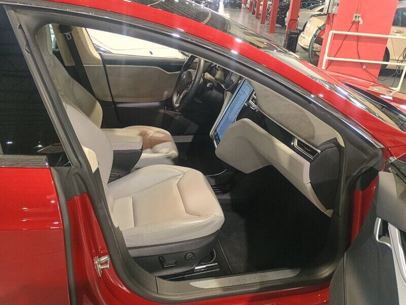 2016 Tesla Model S 70