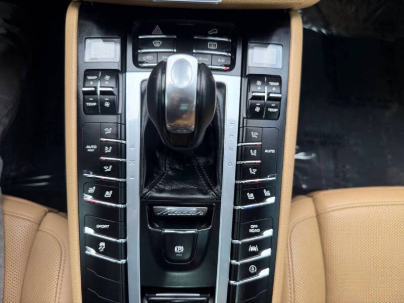 2018 Porsche Macan