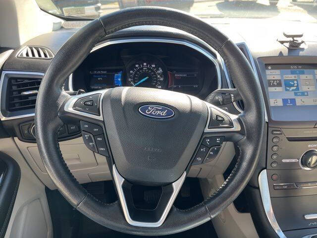 2016 Ford Edge Titanium