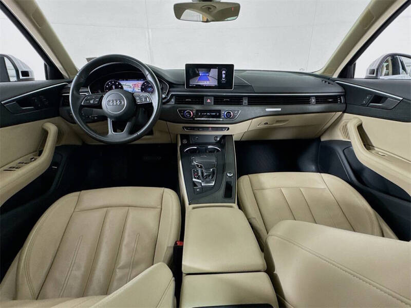 2019 Audi A4 quattro Premium Plus 45 TFSI