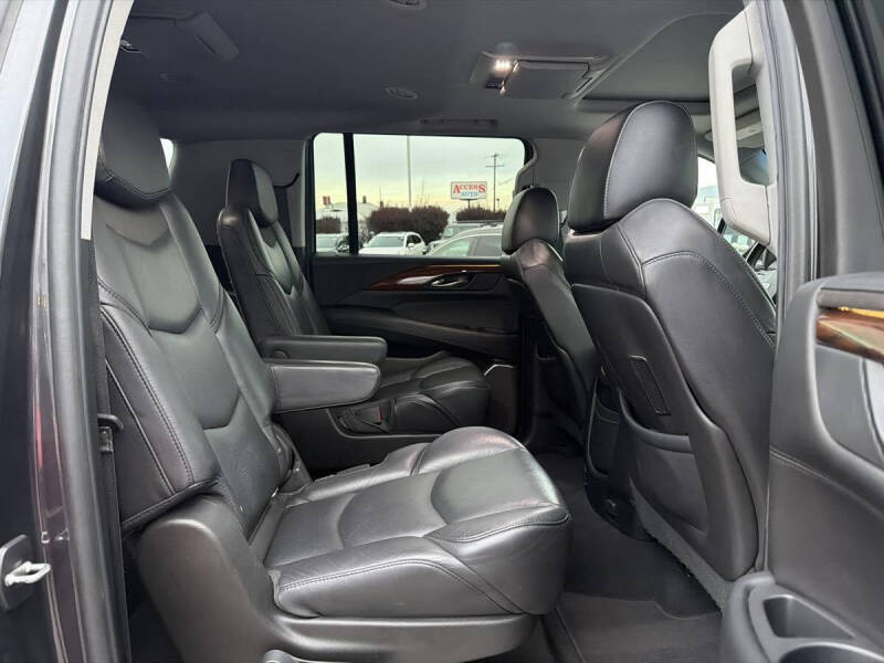 2018 Cadillac Escalade ESV Premium Luxury