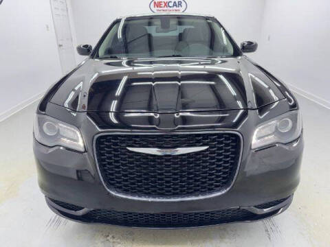 2018 Chrysler 300