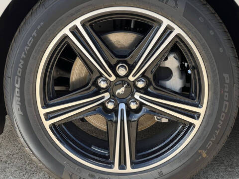 2025 Ford Mustang EcoBoost