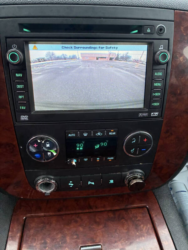 2009 Chevrolet Suburban LTZ