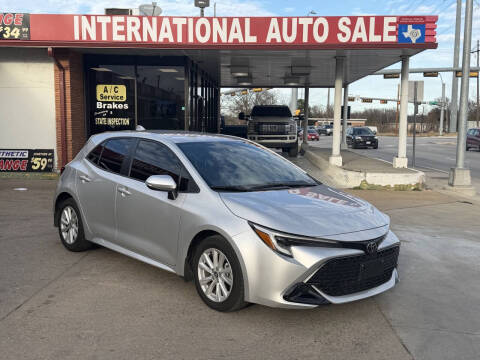 2025 Toyota Corolla Hatchback SE