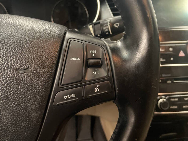 2015 Kia Cadenza Premium