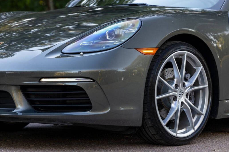 2021 Porsche 718 Boxster