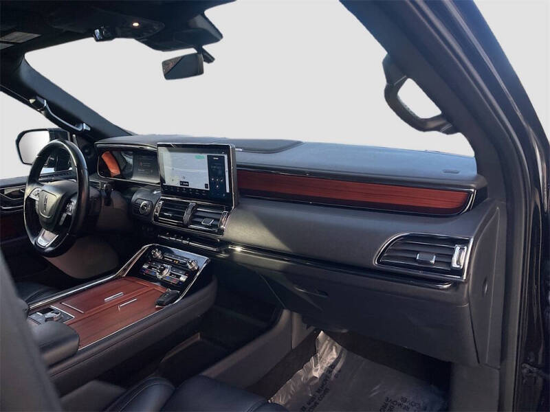 2023 Lincoln Navigator L Reserve