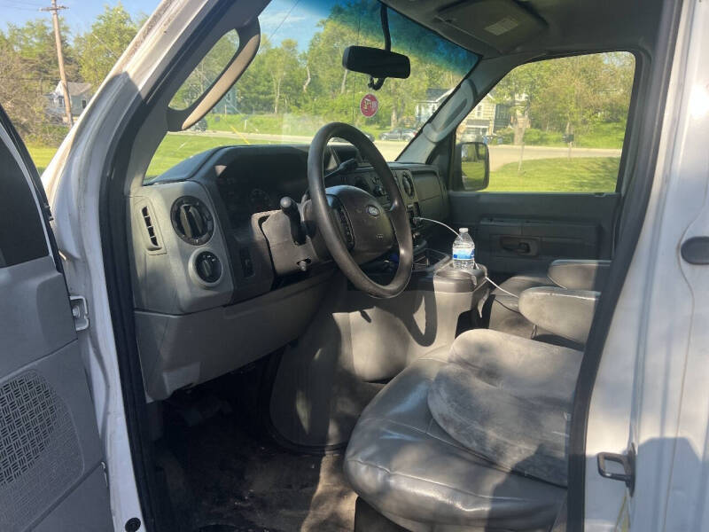 2012 Ford E-Series