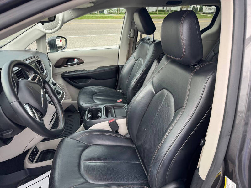 2018 Chrysler Pacifica Touring L