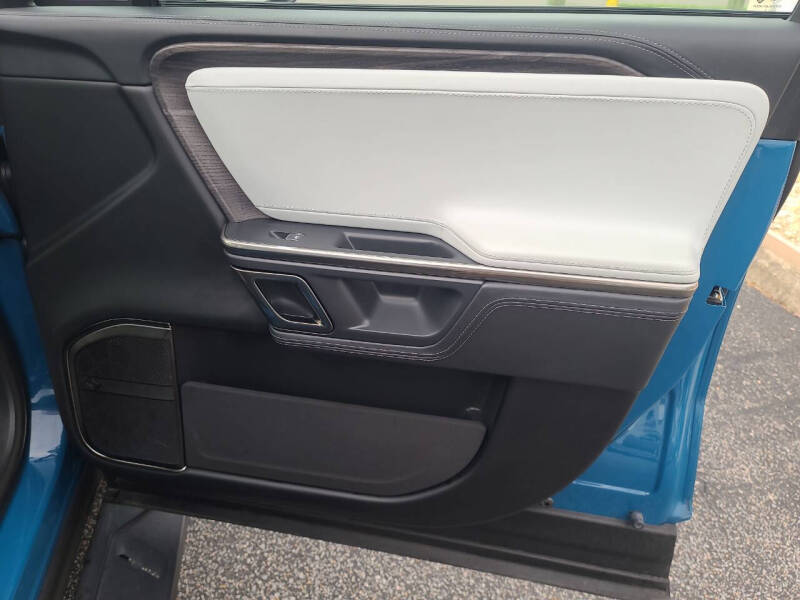 2023 Rivian R1S Launch Edition